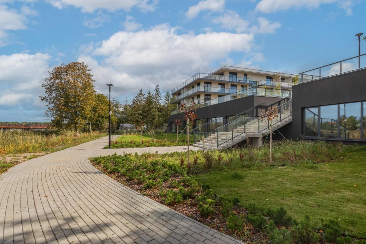 Wellness Resort Apartments Dziwnow Riverfront By Noclegi Renters Exterior foto