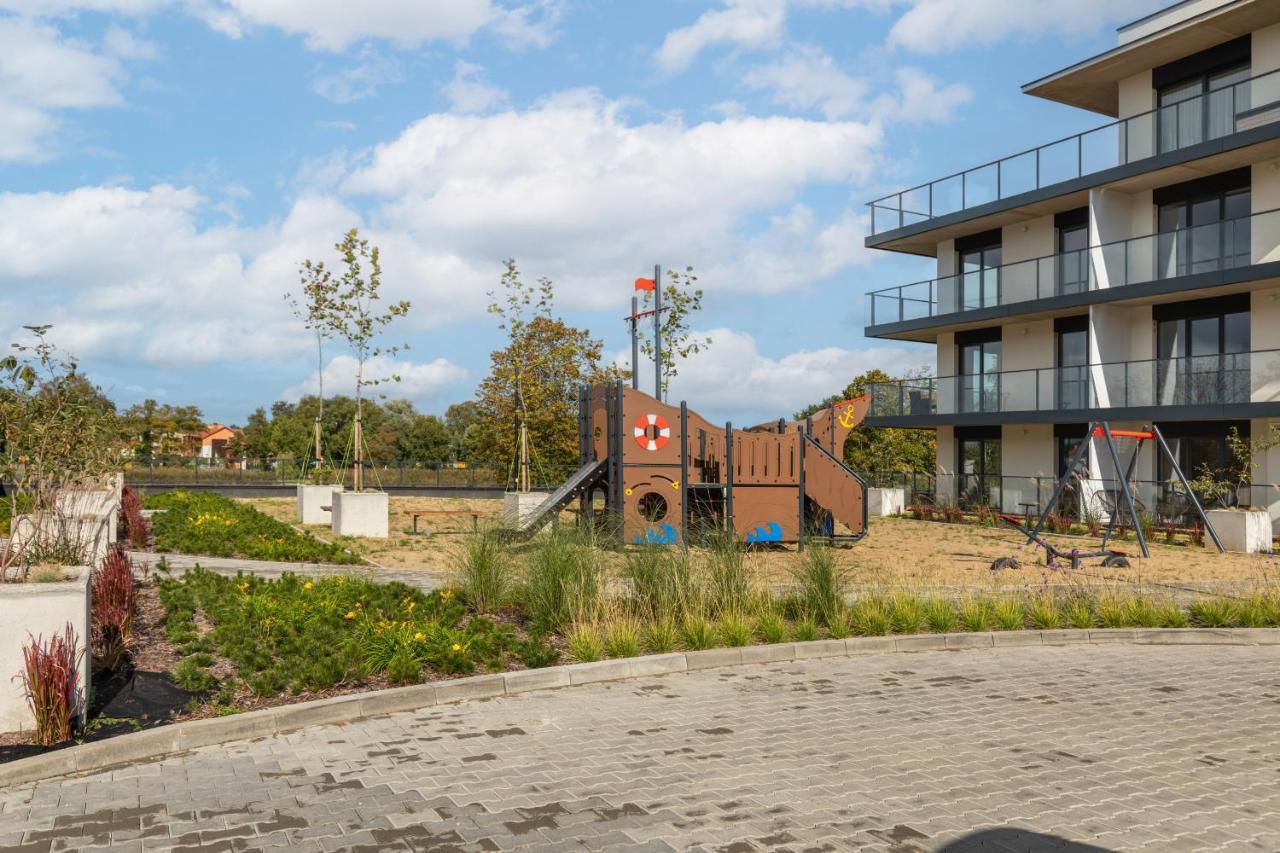 Wellness Resort Apartments Dziwnow Riverfront By Noclegi Renters Exterior foto
